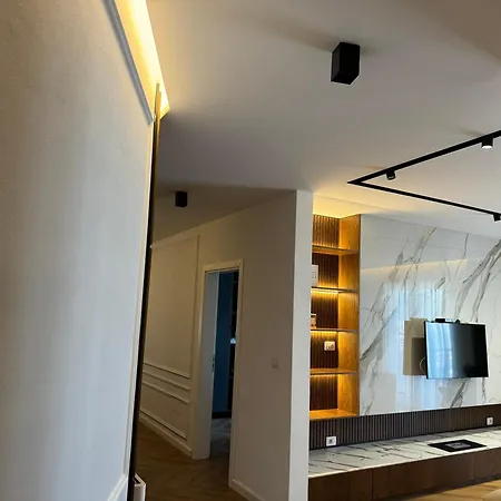 The Loft Luxury 아파트